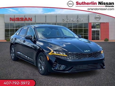 Used 2022 Kia K5 LX FWD image 1