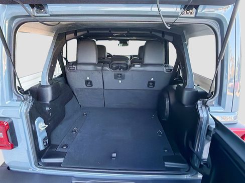 Used 2024 Jeep Wrangler Sahara w/ Technology Group image 12