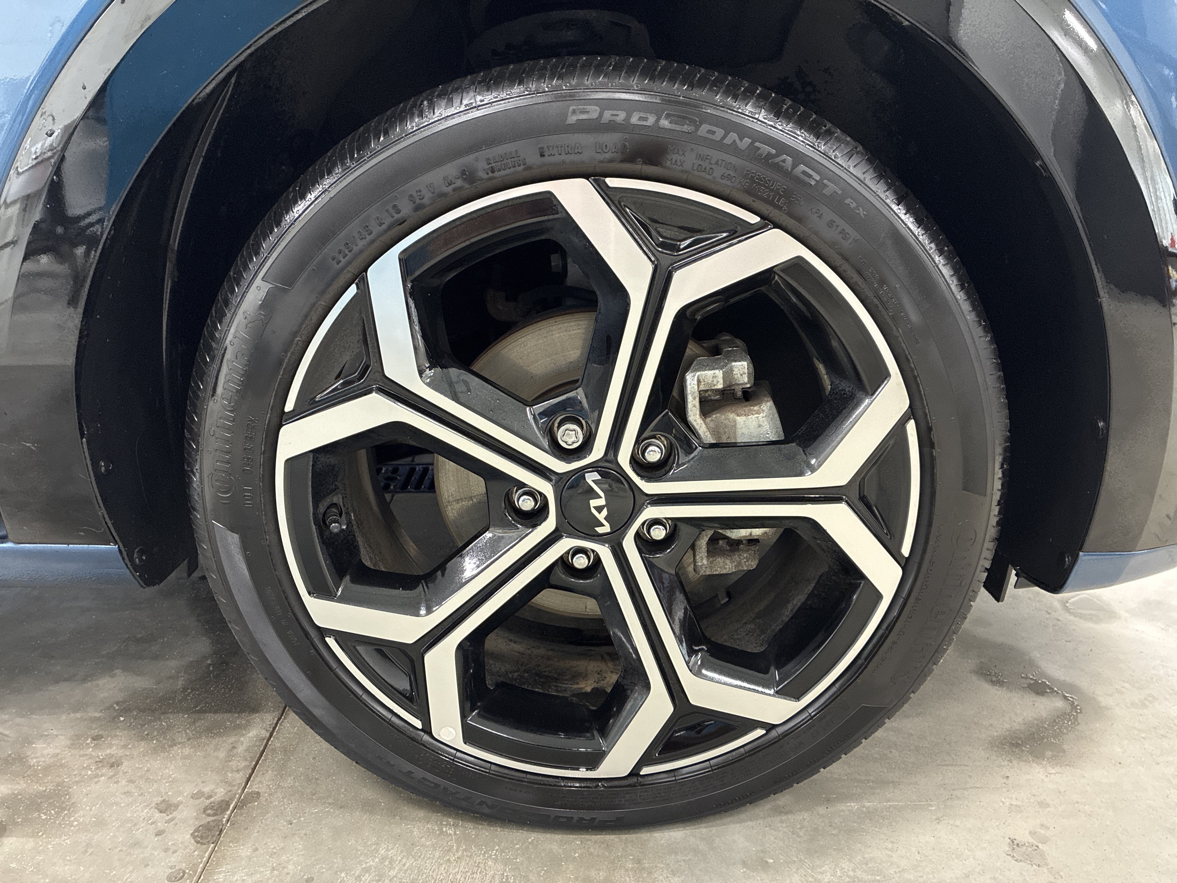 Certified 2023 Kia Niro EX Touring FWD image 28