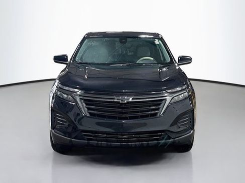 Used 2024 Chevrolet Equinox LS w/ LS Convenience Package FWD image 2