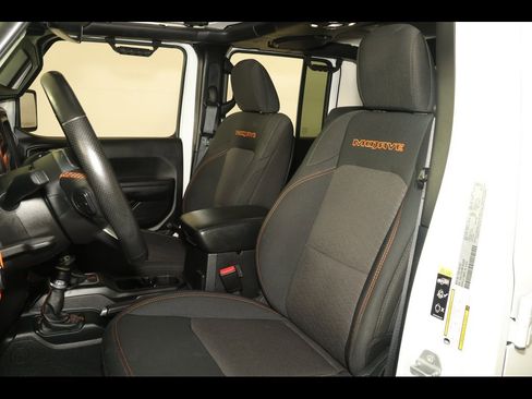 Used 2021 Jeep Gladiator Mojave image 23