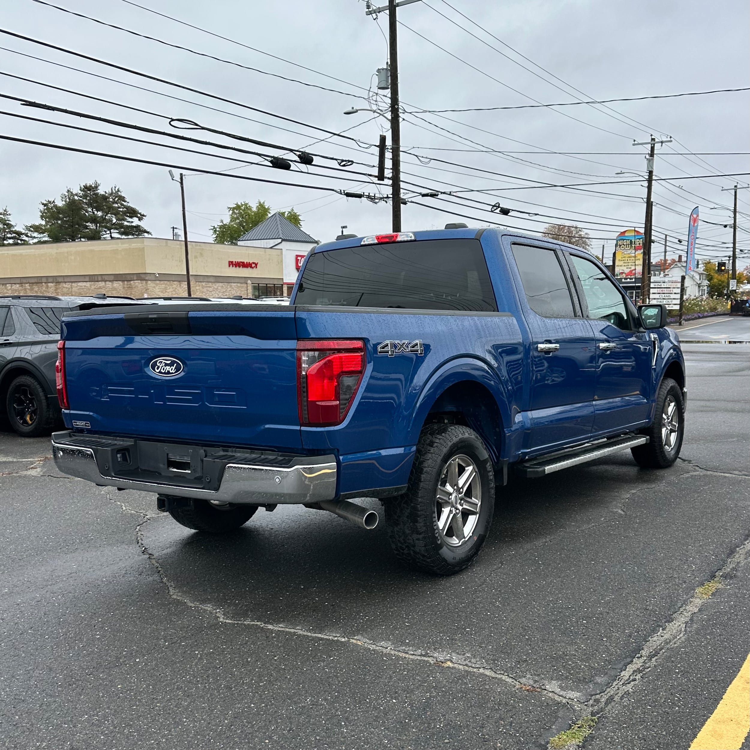Used 2025 Ford F150 XLT w/ Equipment Group 301A Standard AWD/4WD image 3