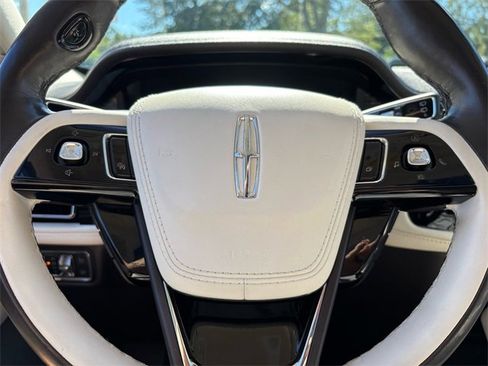 Used 2022 Lincoln Aviator Black Label w/ Dynamic Handling Package image 21