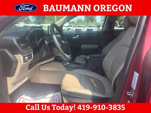 Used 2020 Ford Escape Titanium w/ Titanium Premium Package 2.0 AWD/4WD image 17