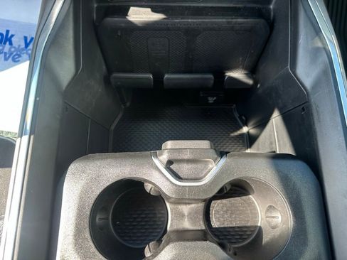 Used 2023 RAM 1500 Laramie image 18