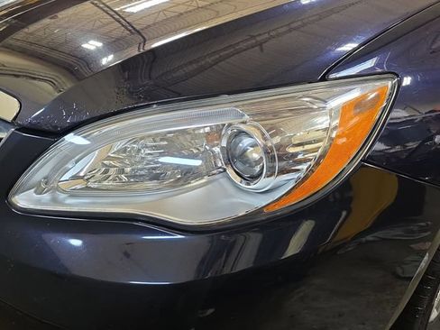 Used 2012 Chrysler 200 Touring FWD image 46