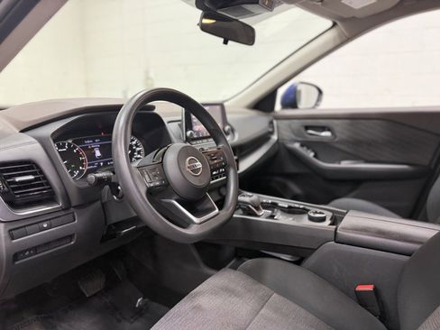 Used 2021 Nissan Rogue SV image 23