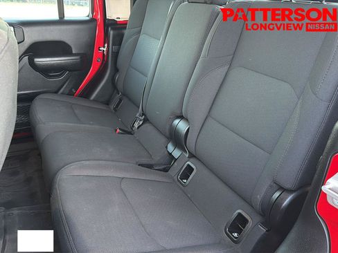 Used 2023 Jeep Gladiator Sport AWD/4WD image 8