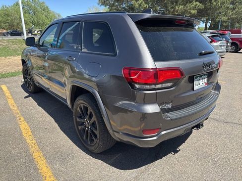 Used 2021 Jeep Grand Cherokee Laredo X AWD/4WD image 14