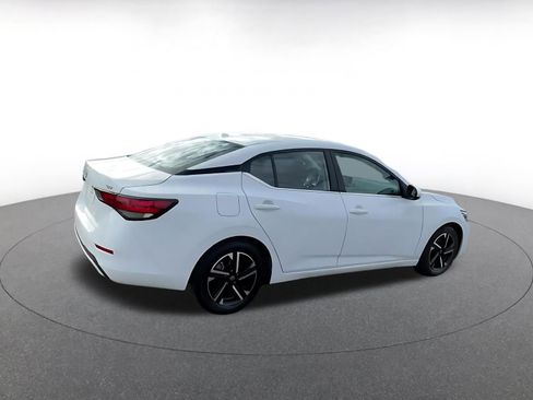 Used 2024 Nissan Sentra SV image 15