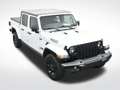 Used 2021 Jeep Gladiator Sport image 22