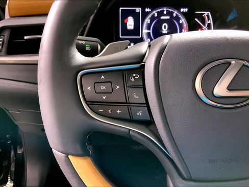 Used 2019 Lexus ES 350 w/ Accessory Package 2 FWD image 24