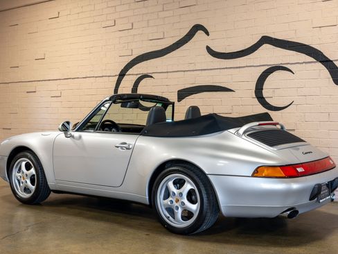 Used 1998 Porsche 911 Carrera image 9