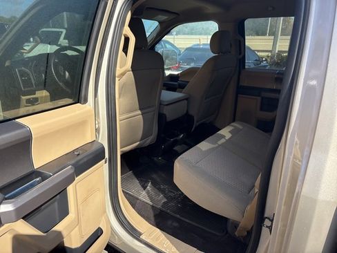 Used 2018 Ford F150 XLT w/ Equipment Group 302A Luxury image 14