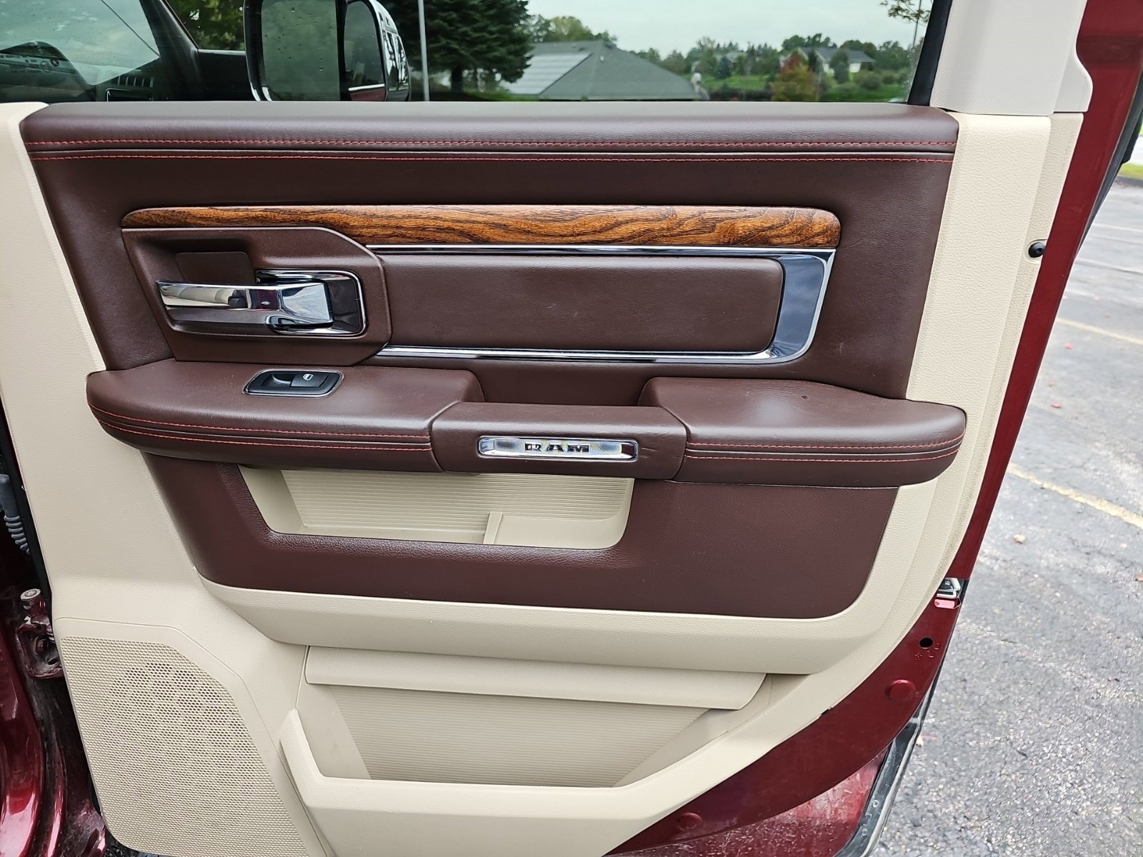 Used 2018 RAM 2500 Longhorn w/ Longhorn Southfork Package AWD/4WD image 16