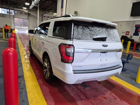 Used 2020 Ford Expedition Platinum image 3
