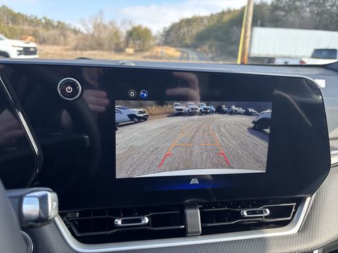 New 2026 Chevrolet Equinox LT w/ Convenience Package II FWD image 20