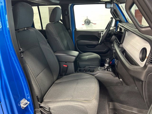 Used 2025 Jeep Wrangler Unlimited Sport AWD/4WD image 12