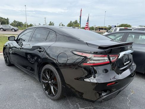 Used 2020 Nissan Maxima SR w/ Sport Mat Group FWD image 7