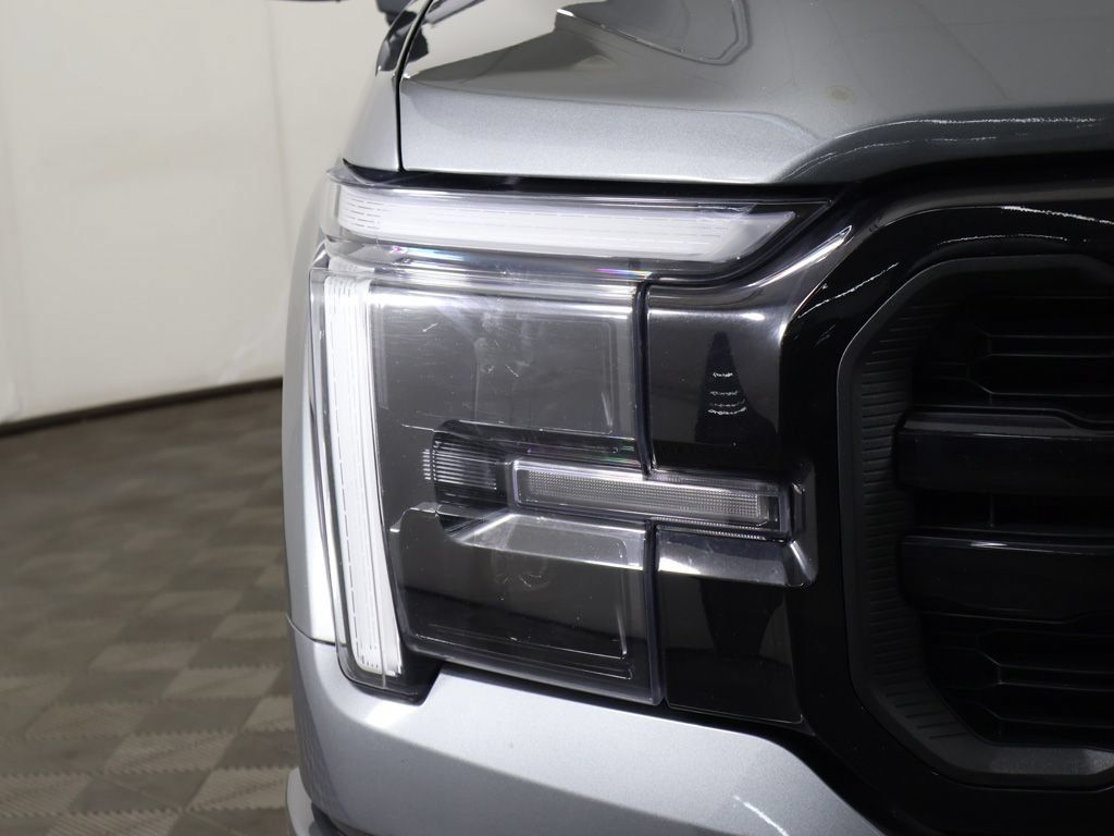 Used 2025 Ford F150 Lariat AWD/4WD image 17