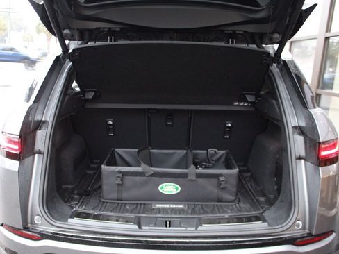 Certified 2026 Land Rover Range Rover Evoque Dynamic SE image 32