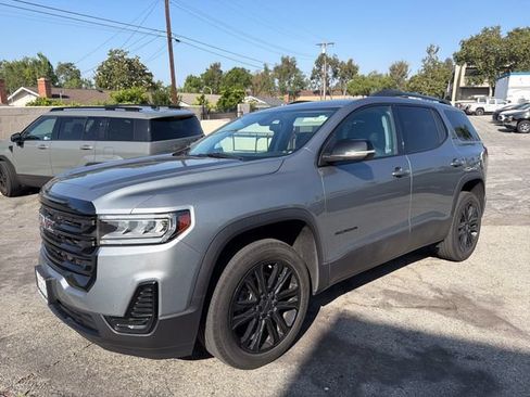 Used 2023 GMC Acadia SLE w/ Elevation Edition FWD image 2