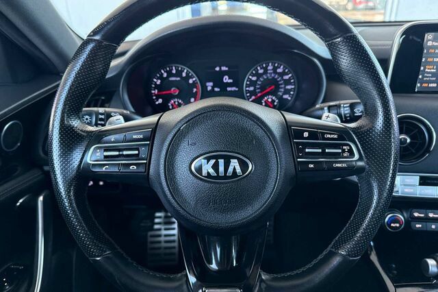 Used 2020 Kia Stinger GT-Line RWD image 22
