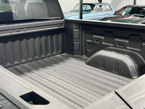 New 2026 GMC Sierra 1500 Pro AWD/4WD image 4