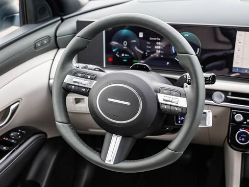 New 2026 Hyundai Tucson Limited AWD/4WD image 16