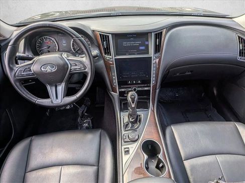 Used 2018 INFINITI Q50 Luxe RWD image 19