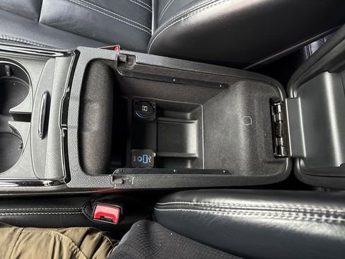 Used 2014 Chrysler 300 S image 25