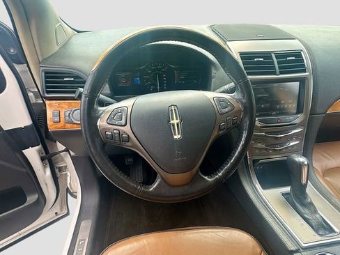 Used 2015 Lincoln MKX AWD w/ Equipment Group 102A image 12