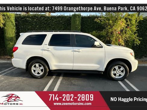 Used 2015 Toyota Sequoia SR5 w/ Premium Package RWD image 5