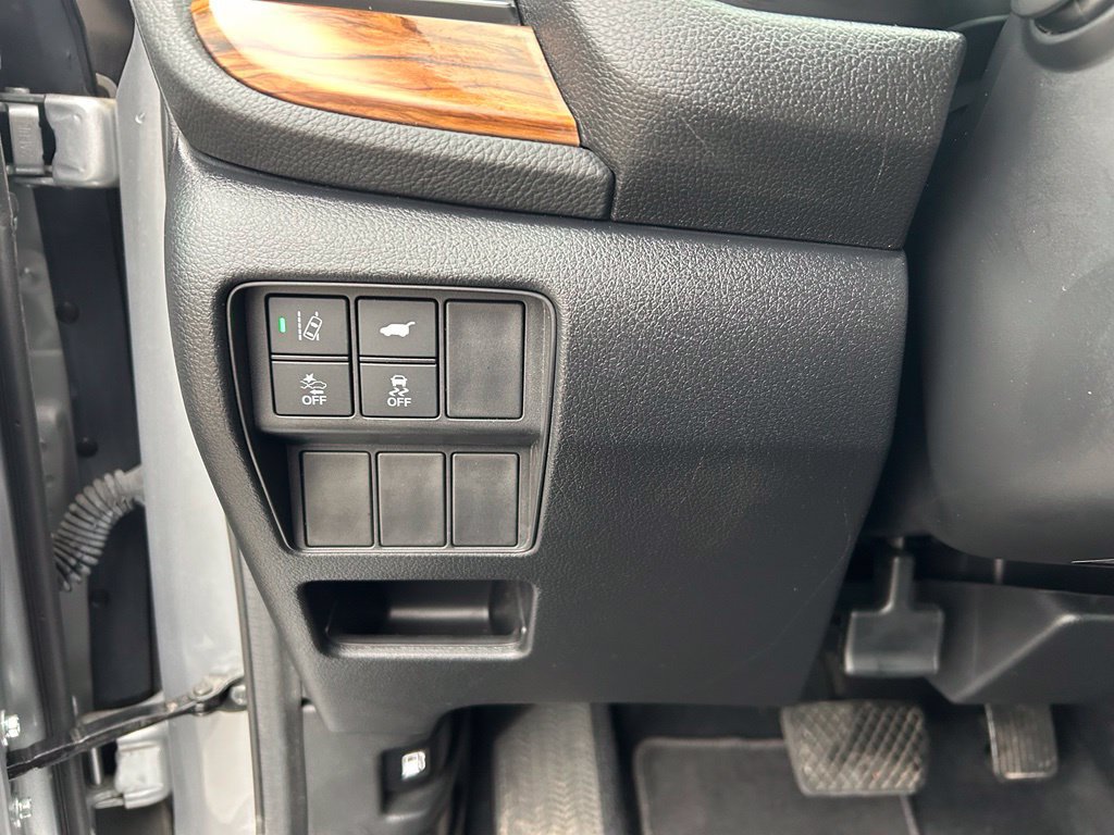 Used 2022 Honda CR-V Touring image 25