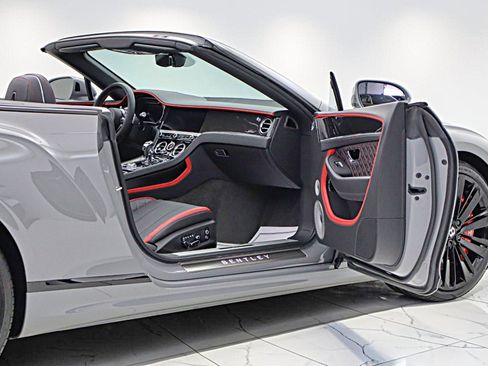 Certified 2022 Bentley Continental GT Speed AWD/4WD image 19