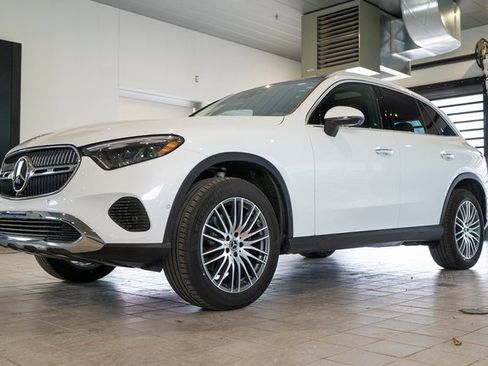 New 2026 Mercedes-Benz GLC 300 4MATIC image 3