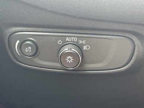 Used 2024 Chevrolet Equinox LS w/ LS Convenience Package FWD image 22