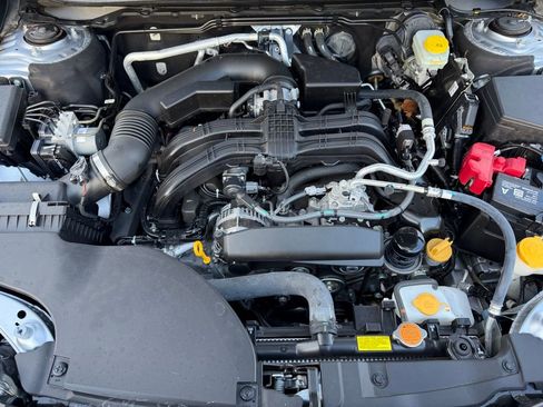 Used 2025 Subaru Outback Premium image 32