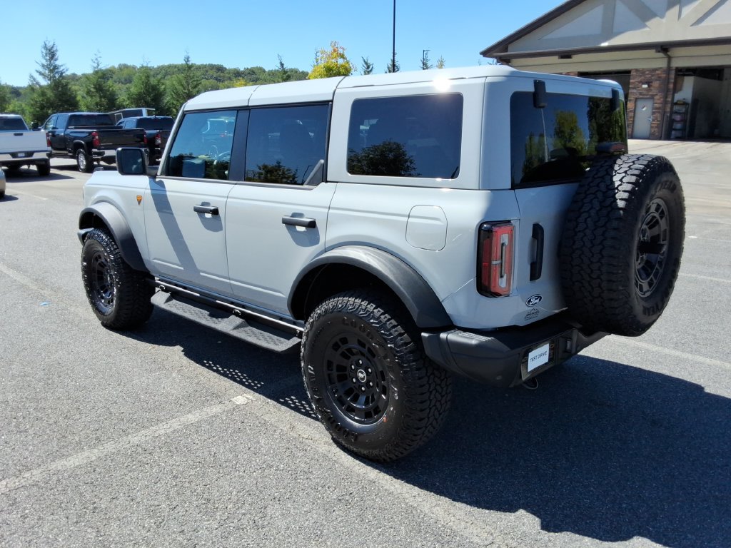Used 2026 Ford Bronco Badlands w/ Sasquatch Package AWD/4WD image 7