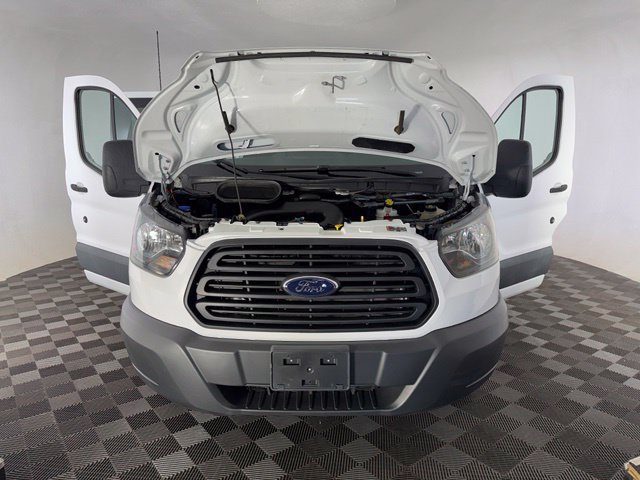 Used 2018 Ford Transit 150 XL RWD image 11