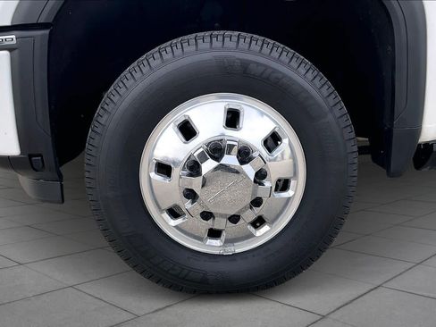 Certified 2025 GMC Sierra 3500 Denali w/ Denali Reserve Package image 10