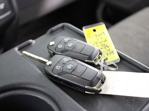 Used 2022 Ford F150 XLT image 19