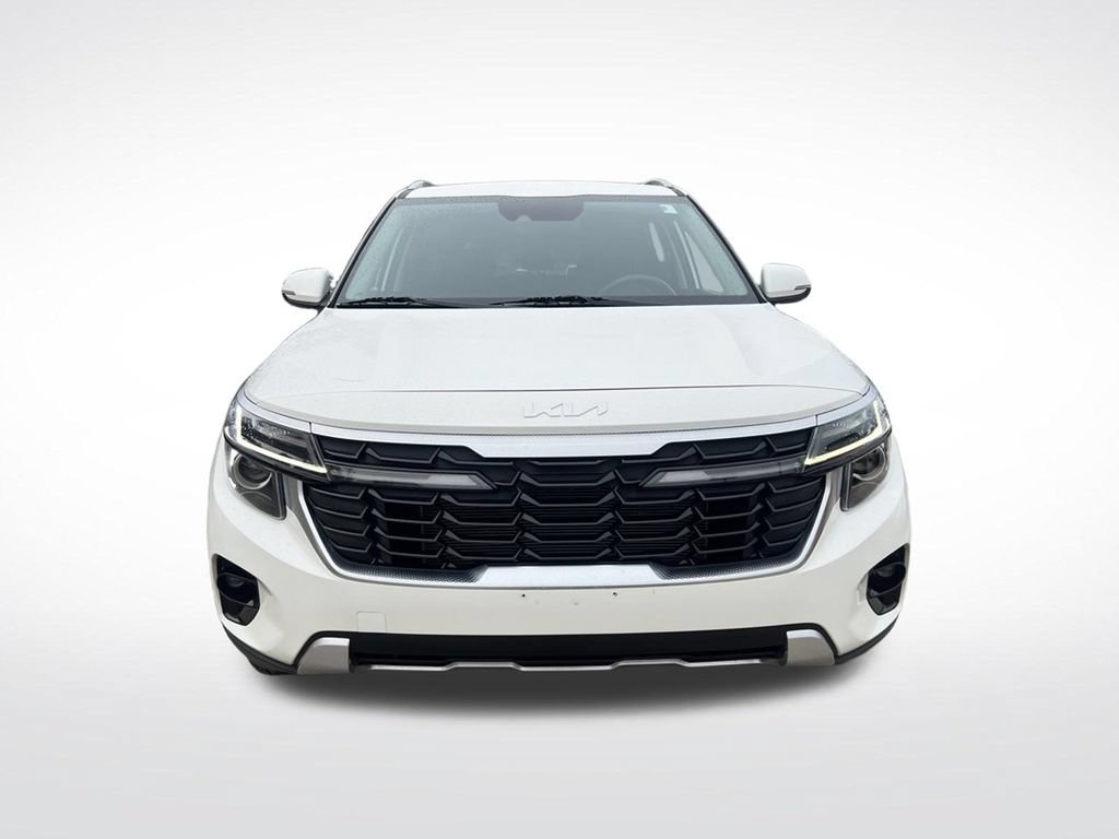 Certified 2024 Kia Seltos S FWD image 2
