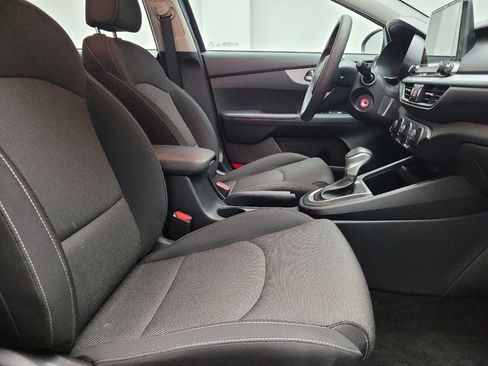 Used 2022 Kia Forte LXS FWD image 21