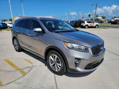 Used 2019 Kia Sorento EX w/ EX Premium Package FWD image 7
