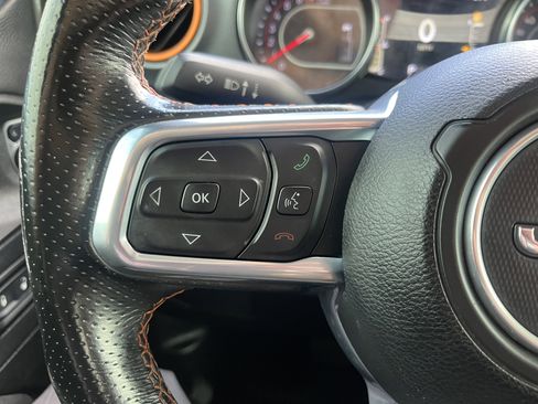 Used 2021 Jeep Gladiator Mojave AWD/4WD image 19