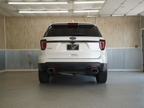 Used 2016 Ford Explorer Sport w/ Equipment Group 401A image 8