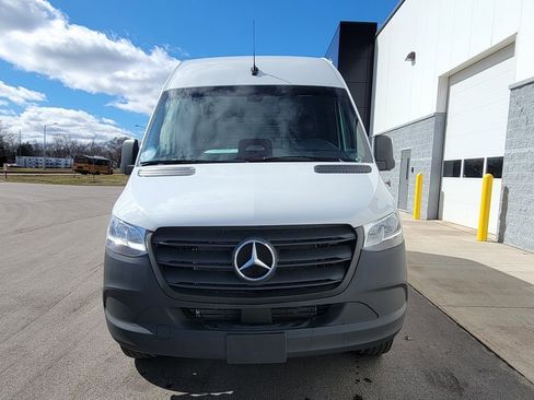New 2025 Mercedes-Benz Sprinter 2500 image 2