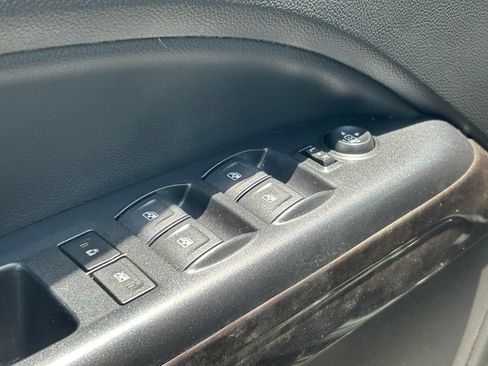 Used 2020 GMC Canyon SLE w/ Elevation Edition RWD image 23