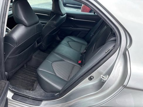 Used 2021 Toyota Camry SE FWD image 8